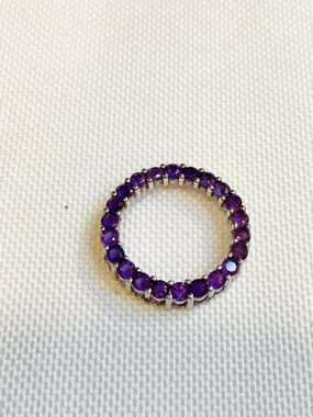 10K White Gold Amethyst Circle Pendant Necklace